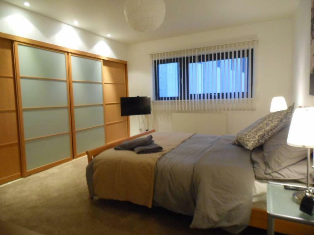 Modern 2-Bedroom Apt Near Sse Hydro And Sec Glasgow Exterior foto